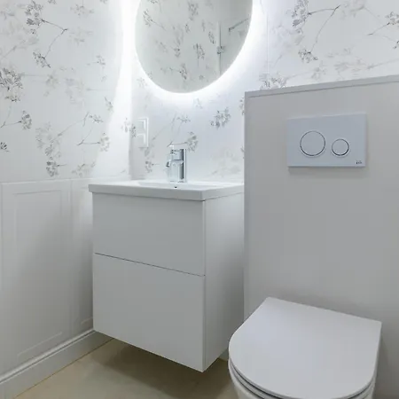 Rentplanet - Zeromskiego 斯克拉斯卡波伦巴